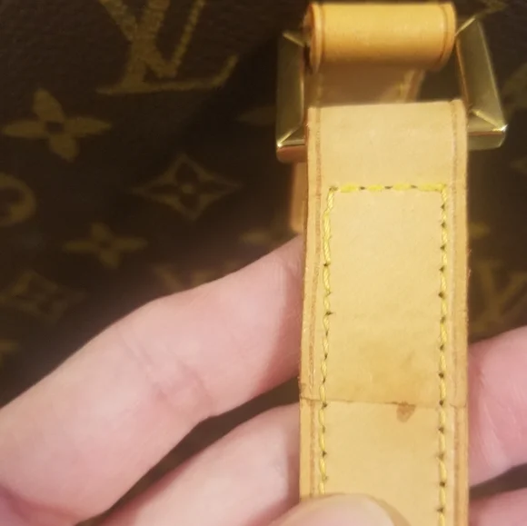 ❌‼️SOLD‼️❌ - LV Luco Tote w/COA- Vintage Monogram - Picture 8 of 16